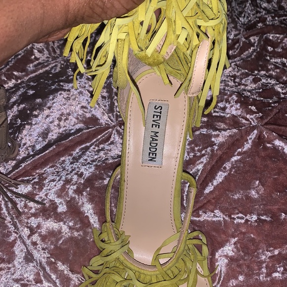 Steve Madden Fringly - Picture 5 of 10